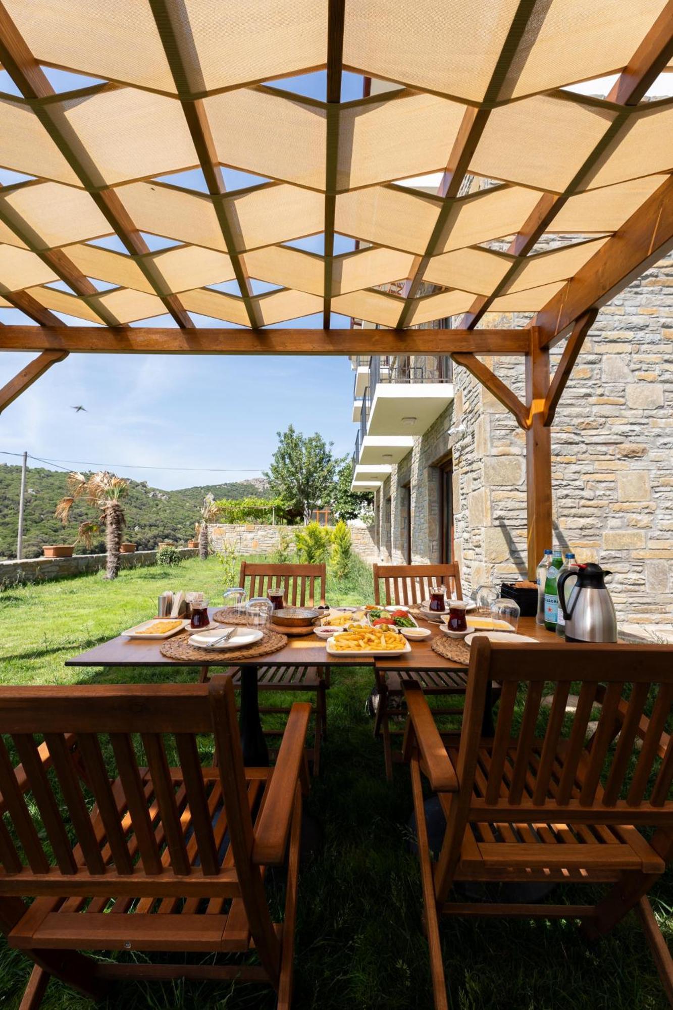 Terra Gaia Hotel İmroz Bagian luar foto